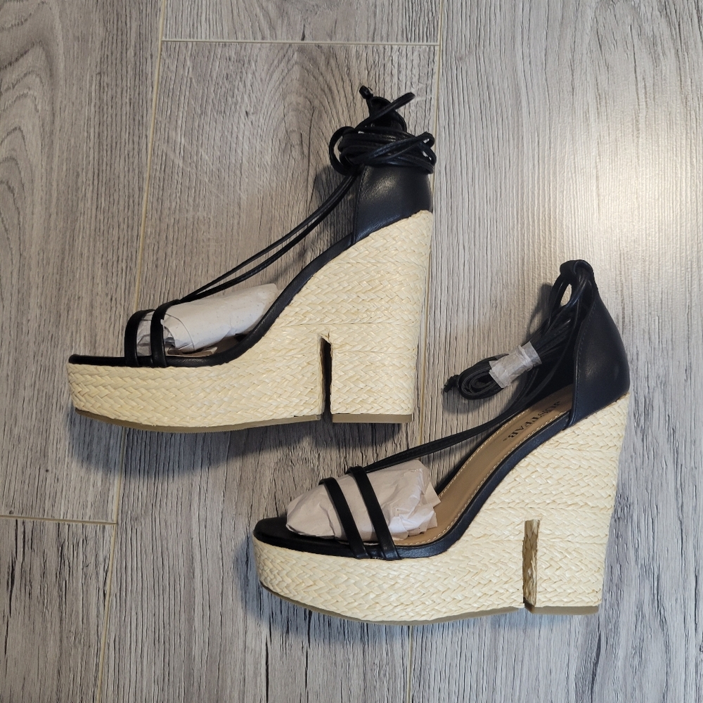 Cute Just Fab wedges US 7/ EUR 37.5